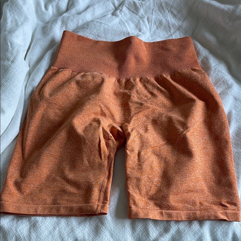 NVGTN Small Burnt Orange Scrunch Seamless Shorts
